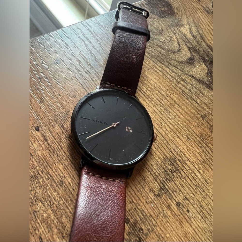 Tommy Hilfiger Brown Leather 40MM Quartz Unisex Men’s watch
